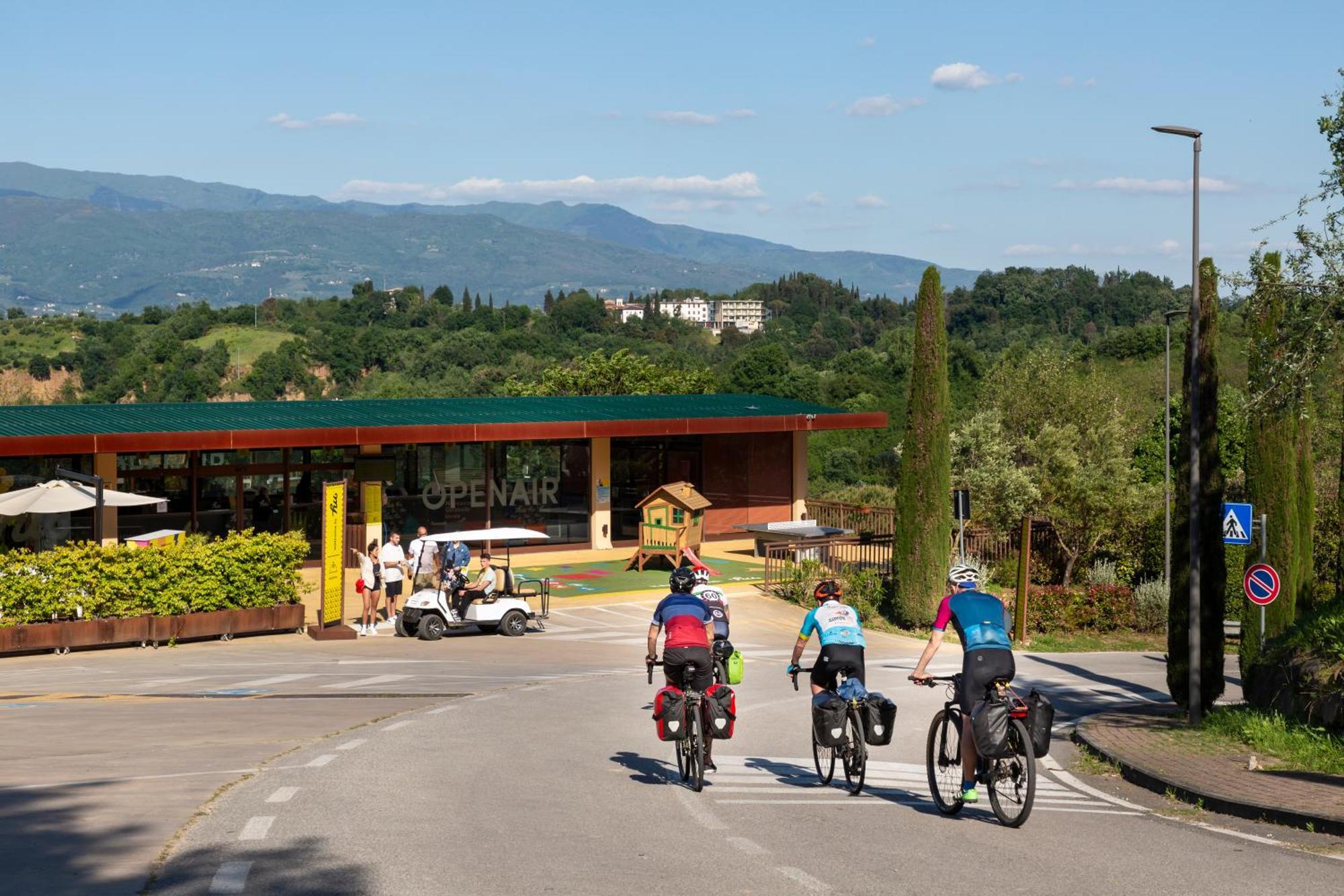 Hu Norcenni Girasole Village Parco vacanze 4*